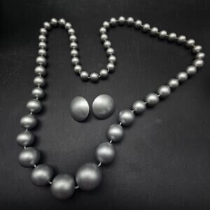 Avon Metallic Luster Jewelry Set Silver Tone Necklaced Earrings Clip On Vintage